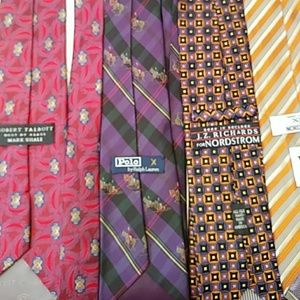 Lot of 4 men's ties!
